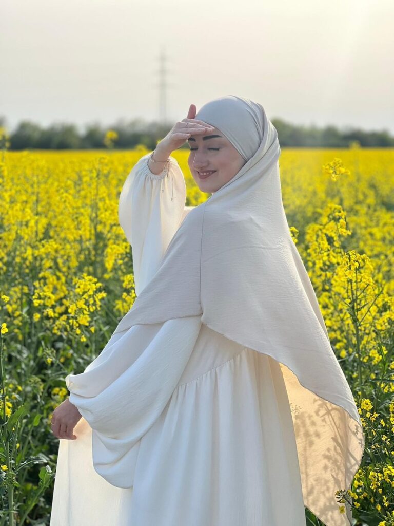 gülsan khan über mich